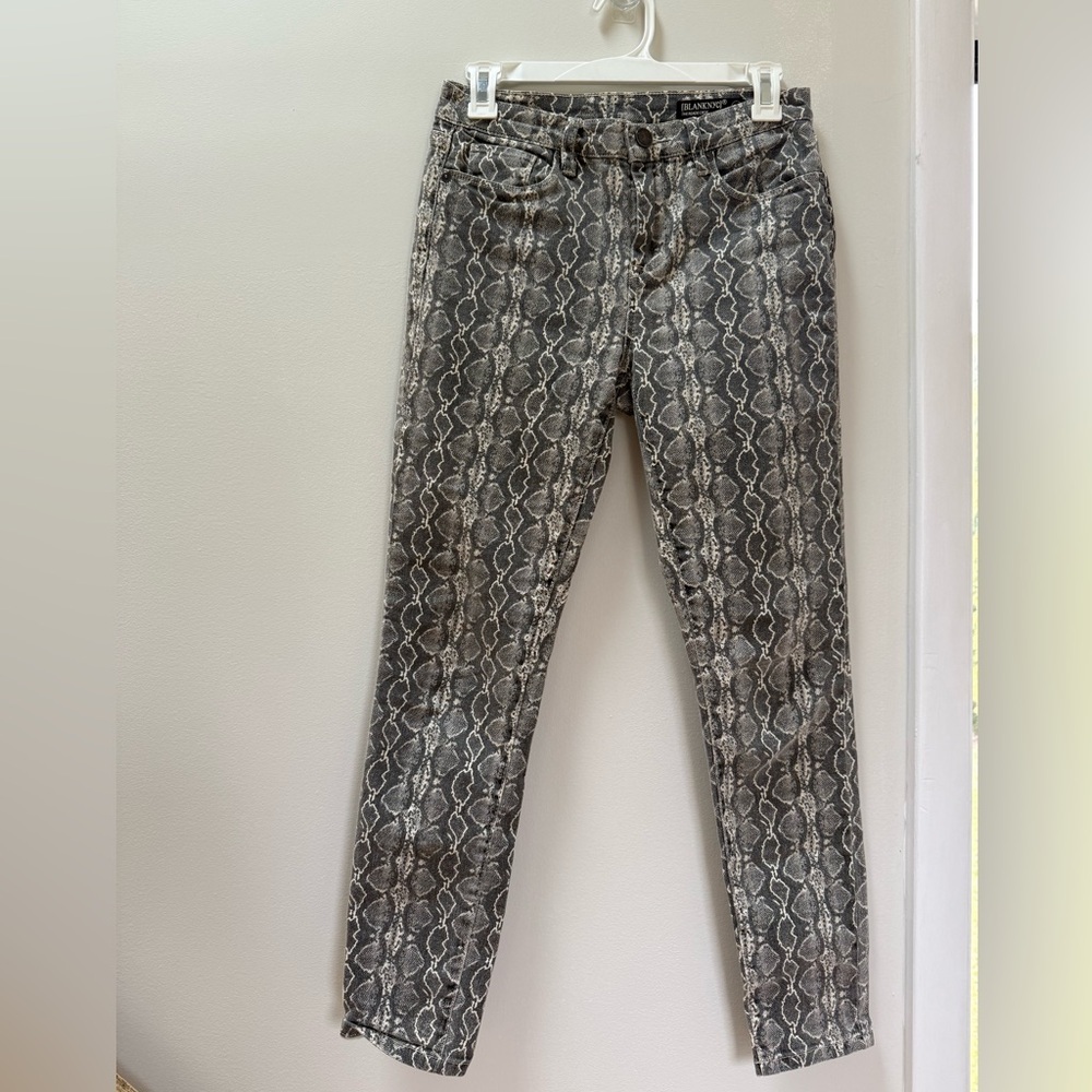 blankNYC Reade Crop Snake Jeans Size 27 Like New - Picture 2 of 6